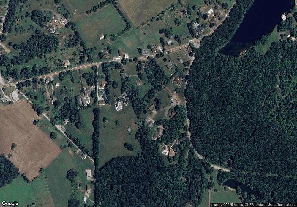 212 Cobble Stone Ln, Latrobe, PA 15650 - photo 1