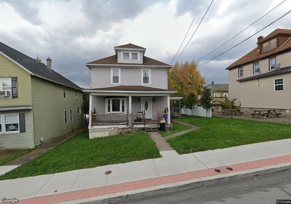 727 Dunmore St, Throop, PA 18512 - photo 1