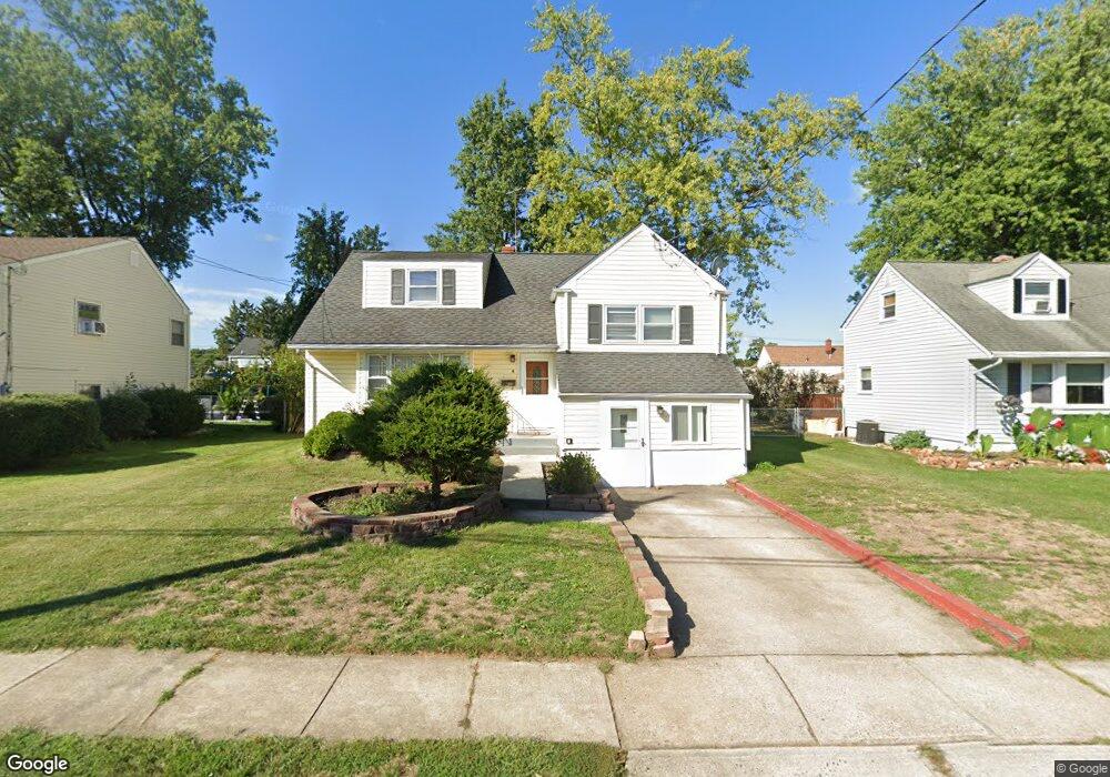 8 Tekening Way, Trenton, NJ 08690 - photo 1