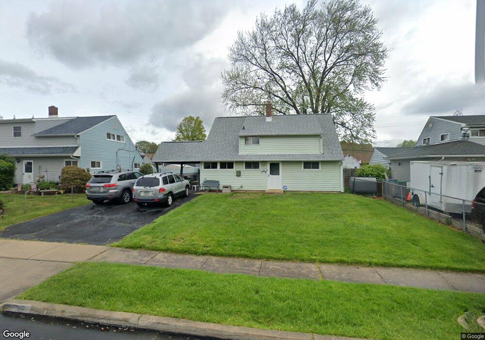 37 Inbrook Rd, Levittown, PA 19057 - photo 1