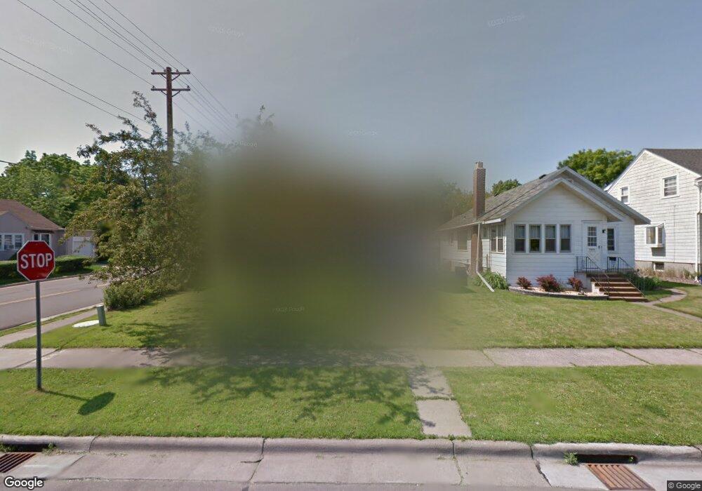 1901 W Kent Rd, Duluth, MN 55812 - photo 1