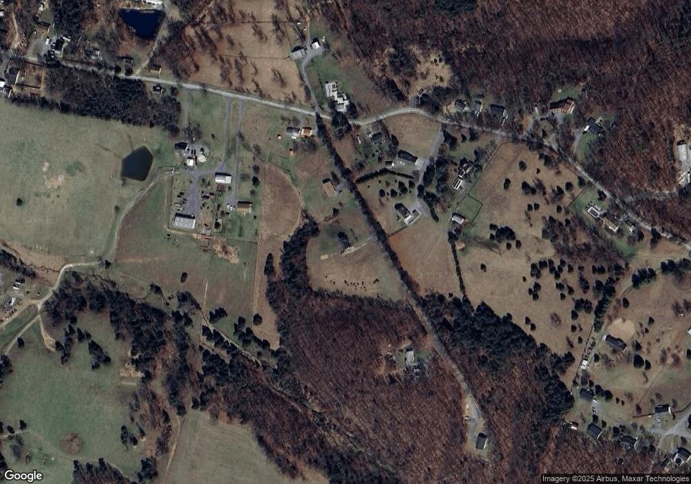 112 Campbell Dr, Bunker Hill, WV 25413 - photo 1