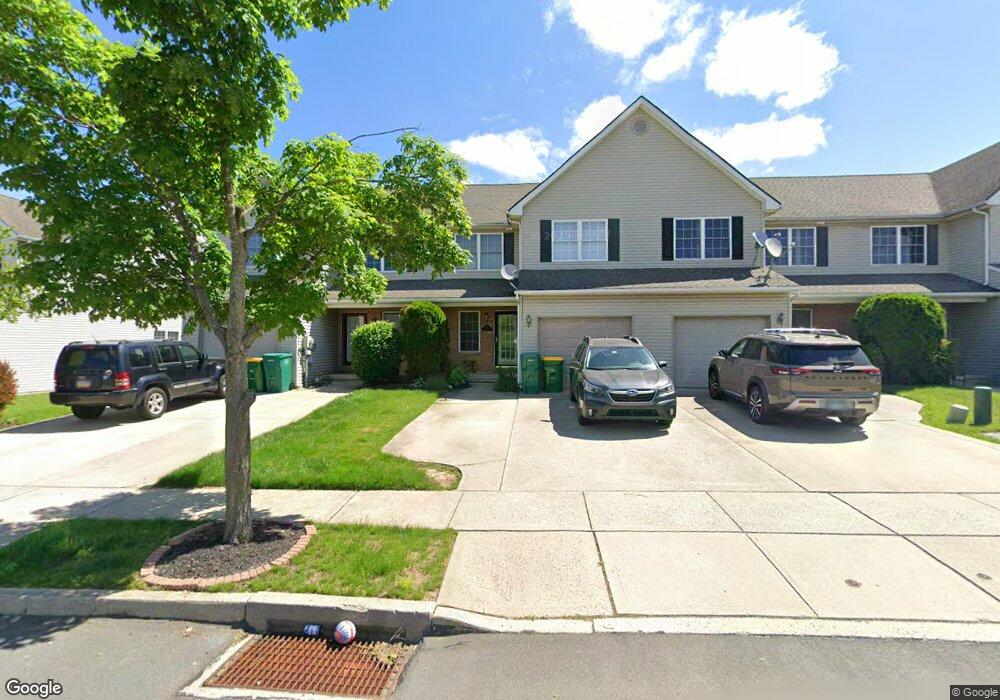 1295 Mohr Cir, Macungie, PA 18062 - photo 1