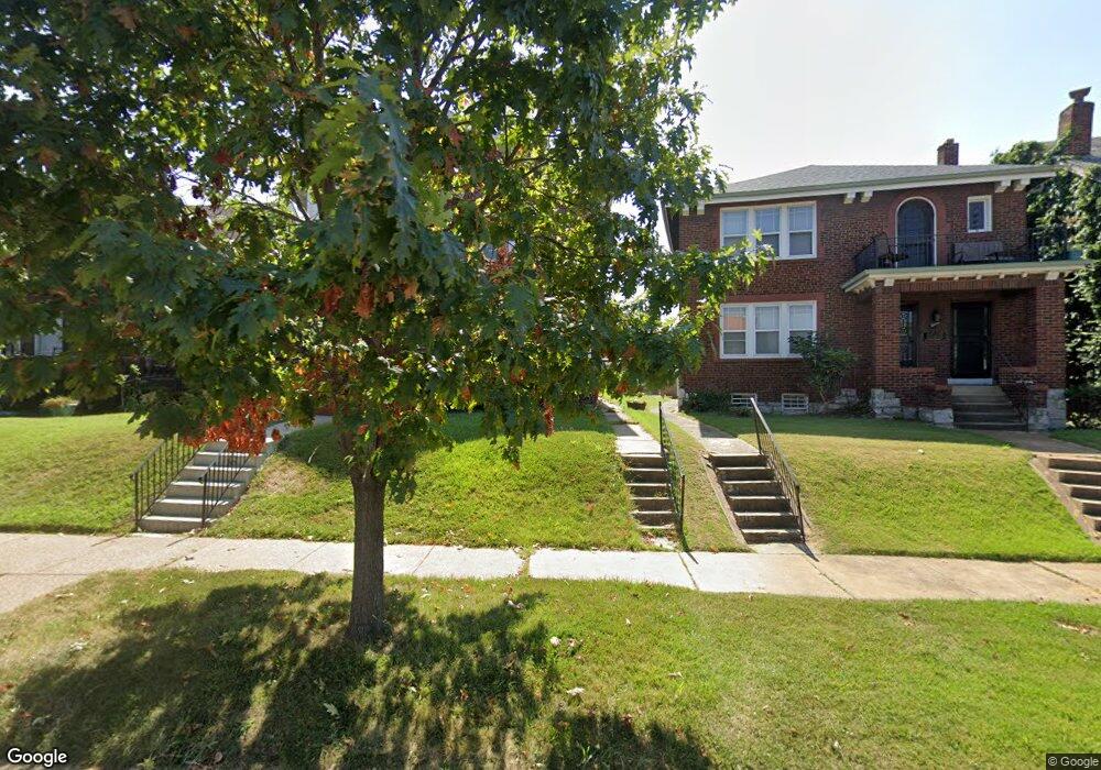 4446 Floriss Place, Saint Louis, MO 63115 - photo 1