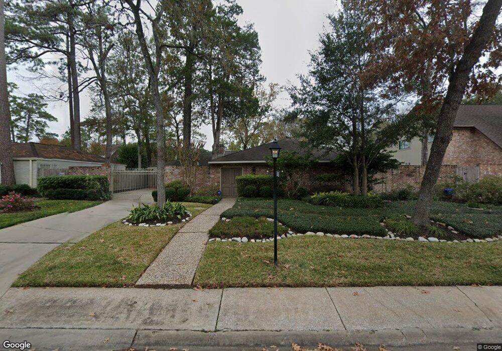 10335 Briar Dr, Houston, TX 77042 - photo 1