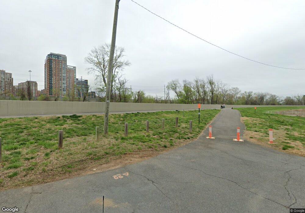 5629 Fenwick Dr, Alexandria, VA 22303 - photo 1