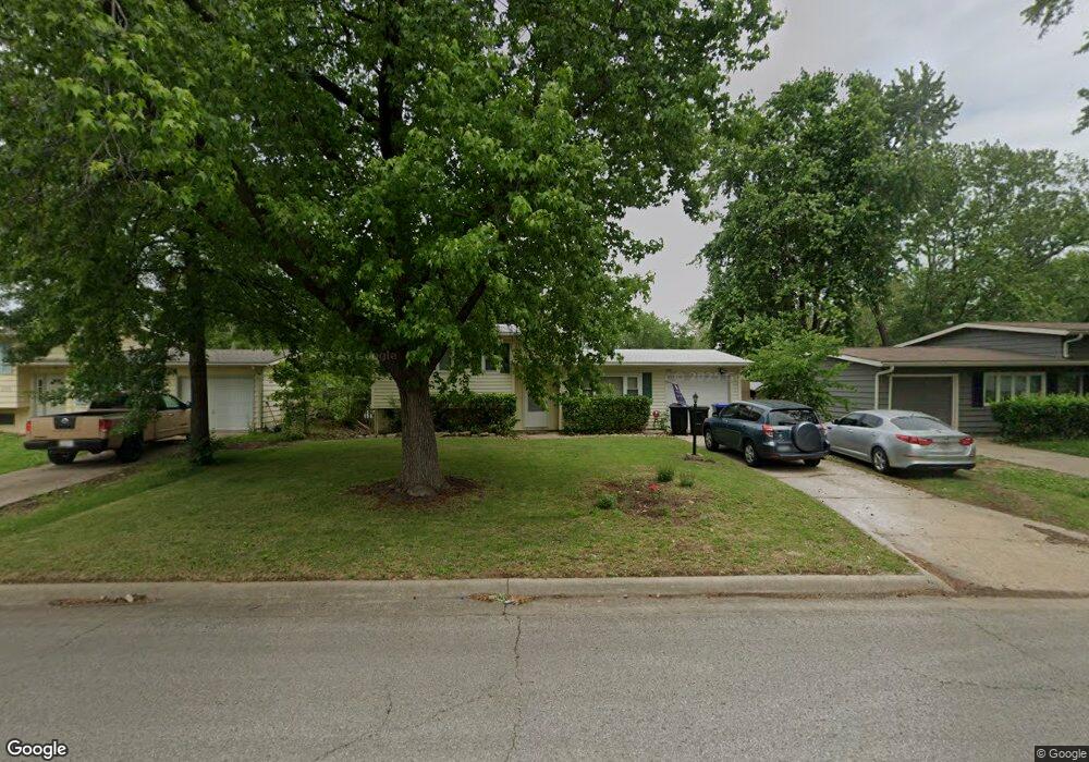 3512 SW Twilight Dr, Topeka, KS 66614 - photo 1