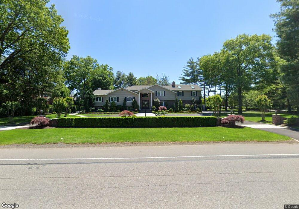 52 1st St, Garden City, NY 11530 - photo 1