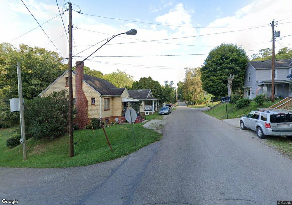 699 N Walnut St, Logan, OH 43138 - photo 1