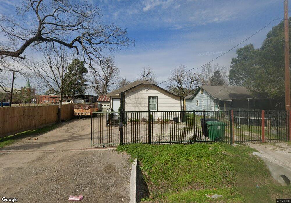705 King St, Houston, TX 77022 - photo 1
