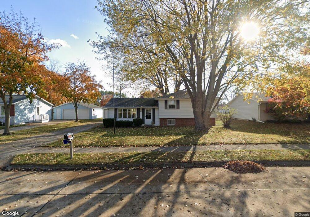 2919 43rd St, Two Rivers, WI 54241 - photo 1