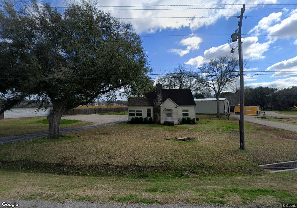 716 W Avenue H, Rosenberg, TX 77471 - photo 1