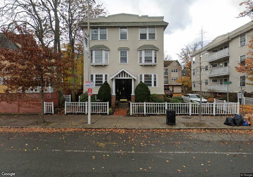 448 Broadway unit 3, Cambridge, MA 02138 - photo 1