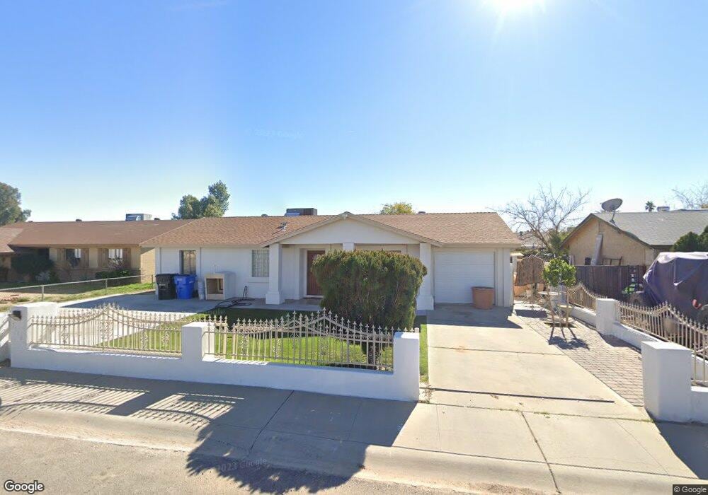 7743 W Heatherbrae Dr, Phoenix, AZ 85033 - photo 1