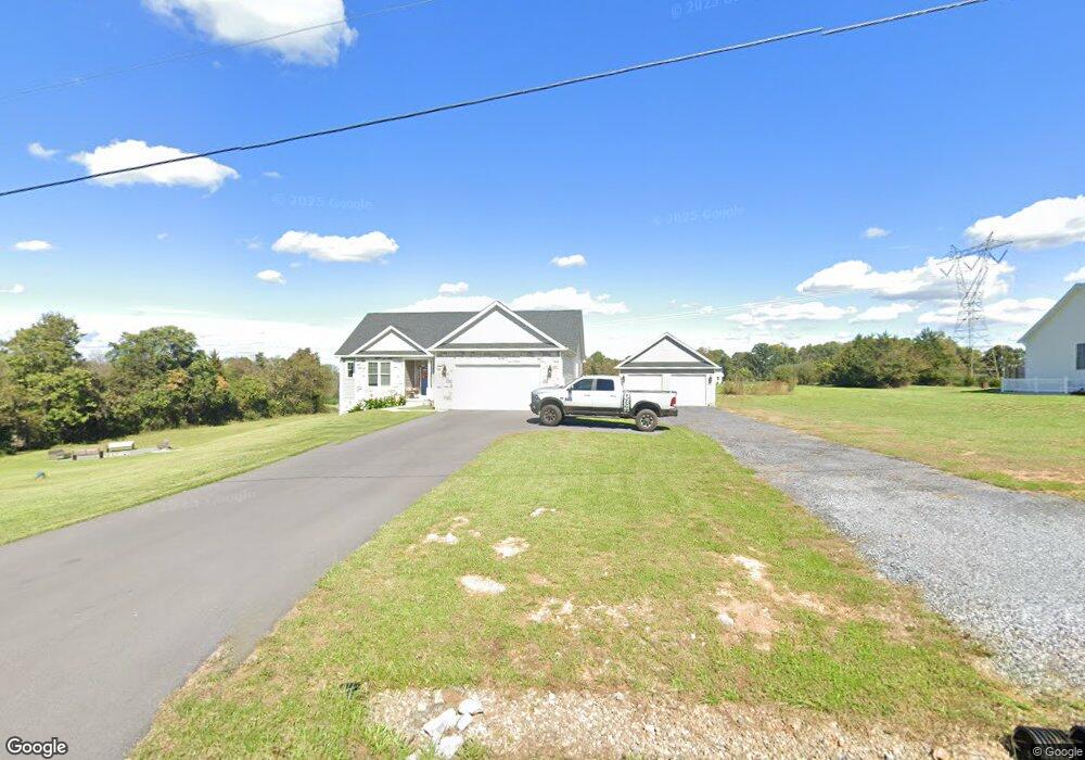 225 Chalcedony Dr, Martinsburg, WV 25404 - photo 1