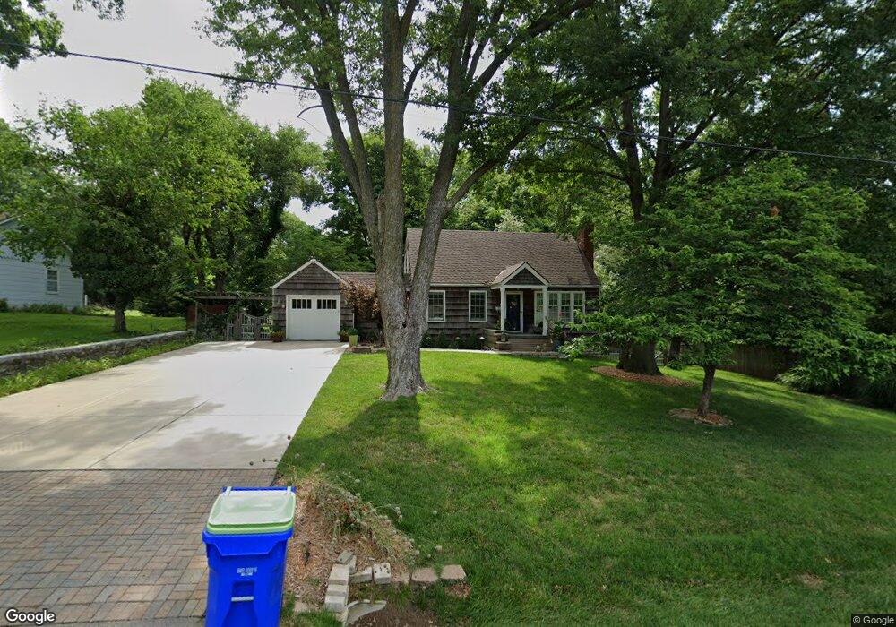 6133 Ballentine Ave, Shawnee, KS 66203 - photo 1