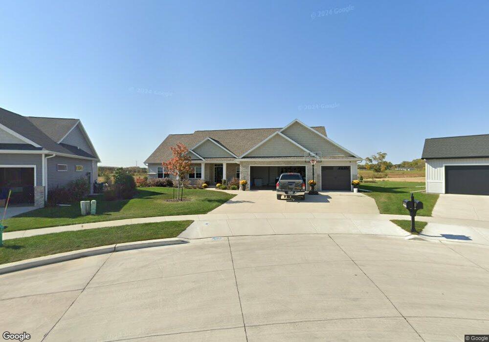 5300 N Amethyst Dr, Appleton, WI 54913 - photo 1