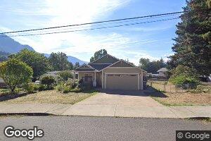 25 NW Crest Dr, Cascade Locks, OR 97014