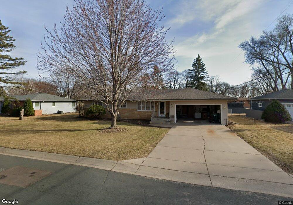 9877 94th Ave N, Maple Grove, MN 55369 - photo 1