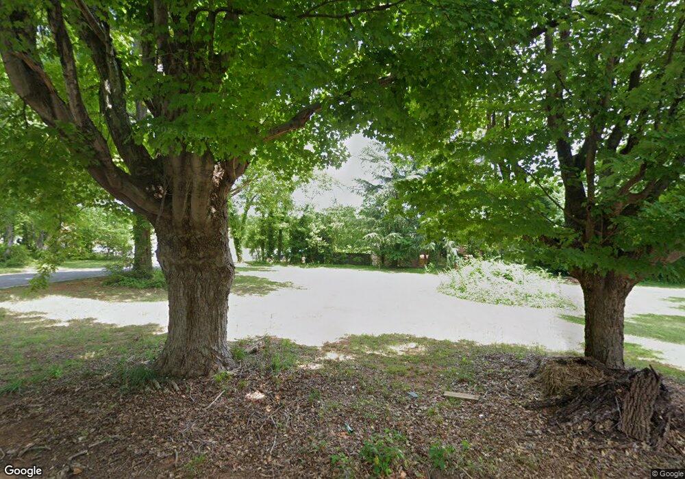 917 S Meeting St, Statesville, NC 28677 - photo 1