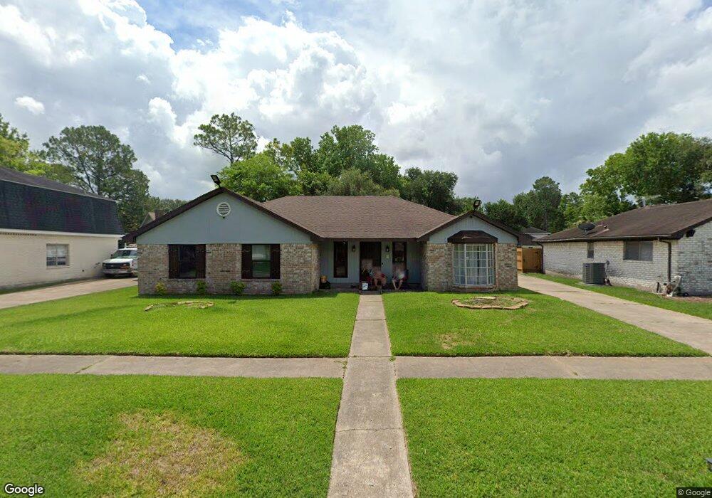 5215 Long Creek Ln, Houston, TX 77088 - photo 1