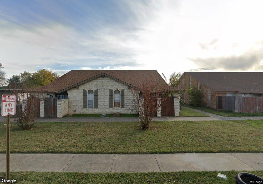 724 E Pecan St unit 728, Hurst, TX 76053 - photo 1