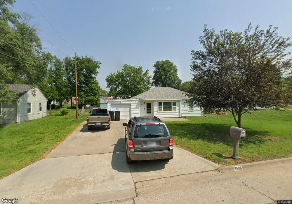 2508 SW 22nd Park, Topeka, KS 66611 - photo 1
