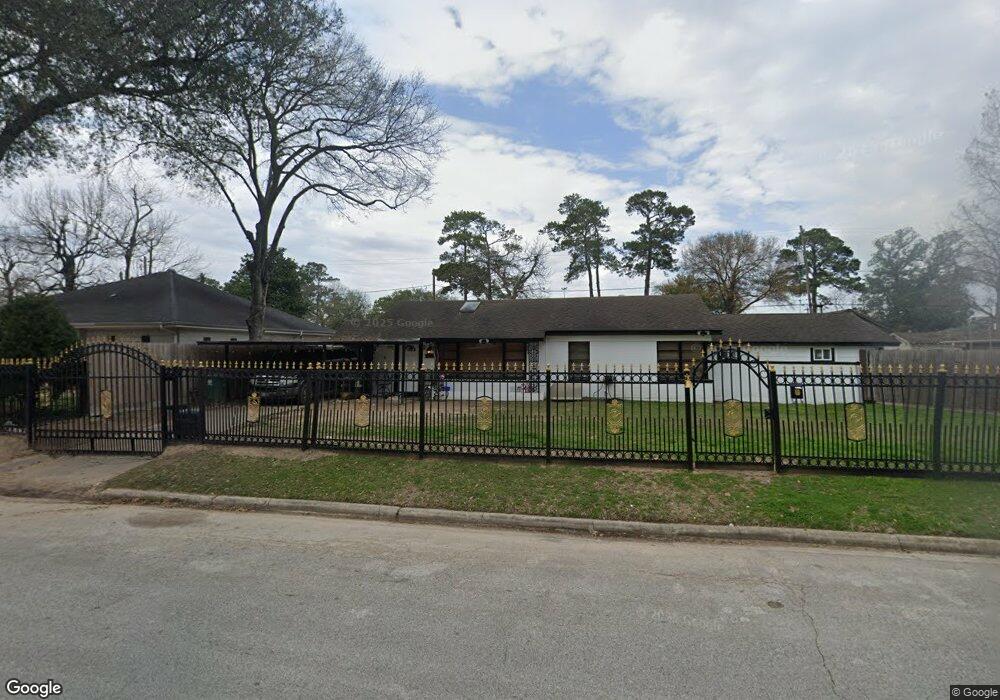 411 Avenue of Oaks St, Houston, TX 77009 - photo 1