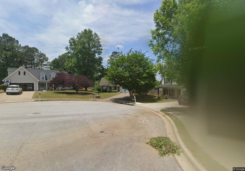 302 Emerald Way, Senoia, GA 30276 - photo 1