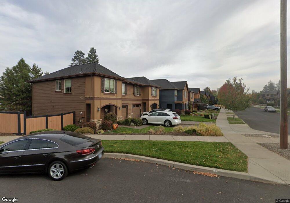 20256 Ellie Ln, Bend, OR 97701 - photo 1