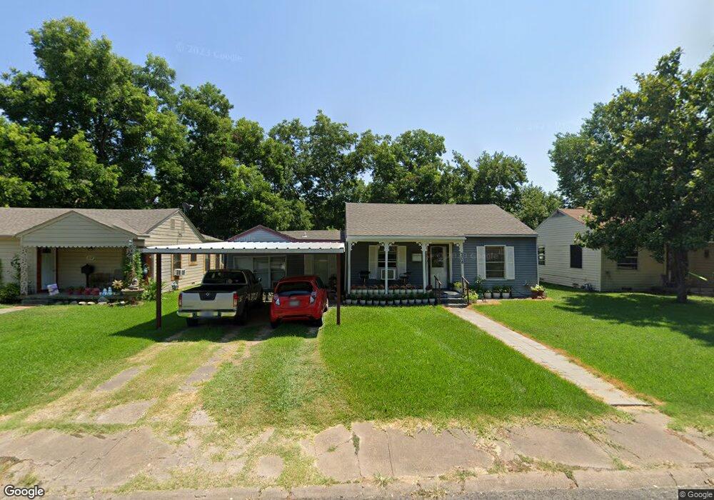 208 Graham Ave, Bonham, TX 75418 - photo 1