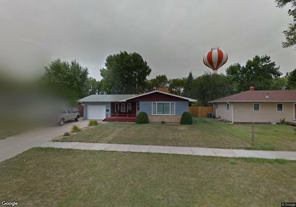 2926 10th St N, Fargo, ND 58102 - photo 1