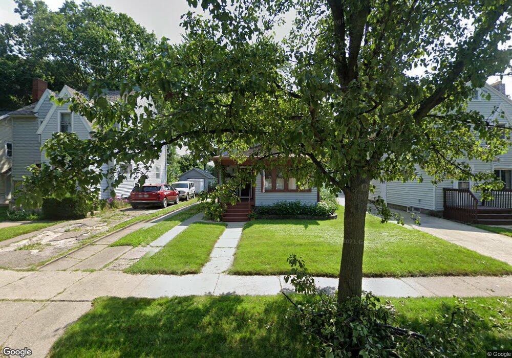 732 Cleo St, Lansing, MI 48915 - photo 1