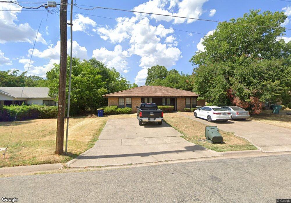 413 W Pelton St unit A, Sherman, TX 75092 - photo 1