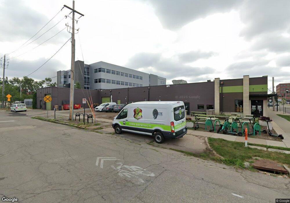 708 3rd St SE, Cedar Rapids, IA 52401 - photo 1