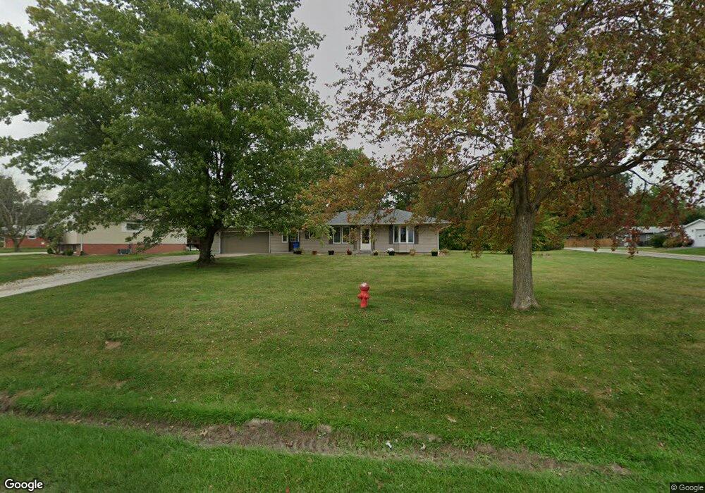682 S Main St, Virginia, IL 62691 - photo 1