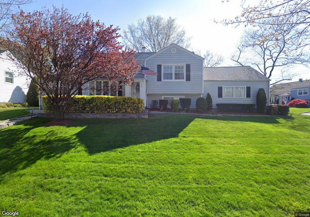 148 Remsen Rd, Yonkers, NY 10710 - photo 1