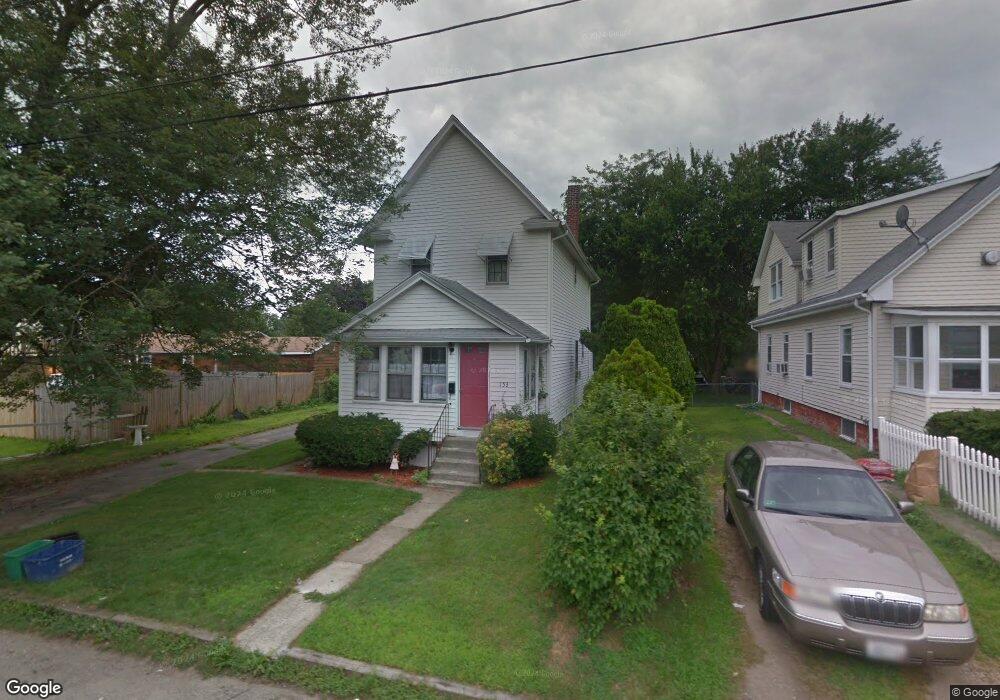 153 Worcester Ave, Riverside, RI 02915 - photo 1