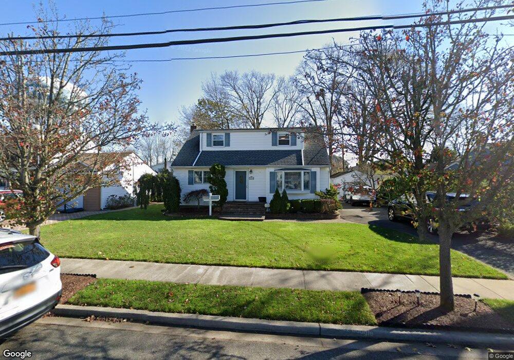 74 Spruce Ave, Bethpage, NY 11714 - photo 1