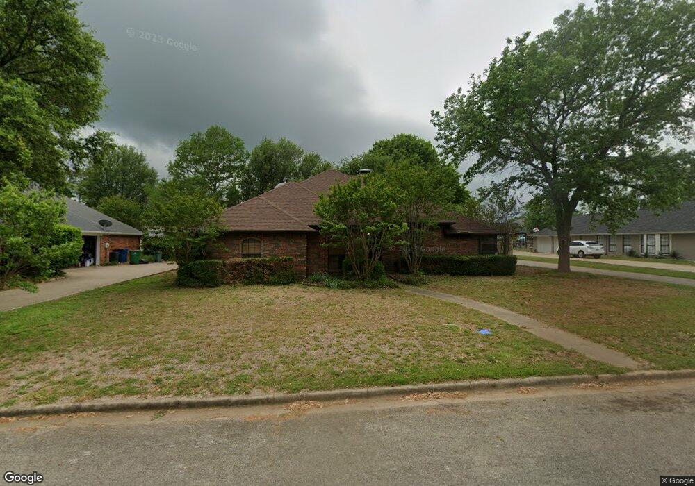 109 Middlefield Dr, Pottsboro, TX 75076 - photo 1