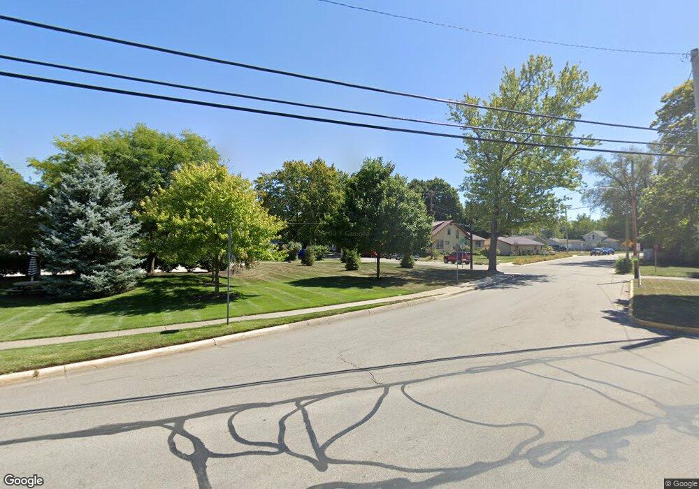 115 1/2 Washington St, Auburn, IN 46706 - photo 1