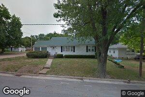 619 N 4th St, Louisiana, MO 63353