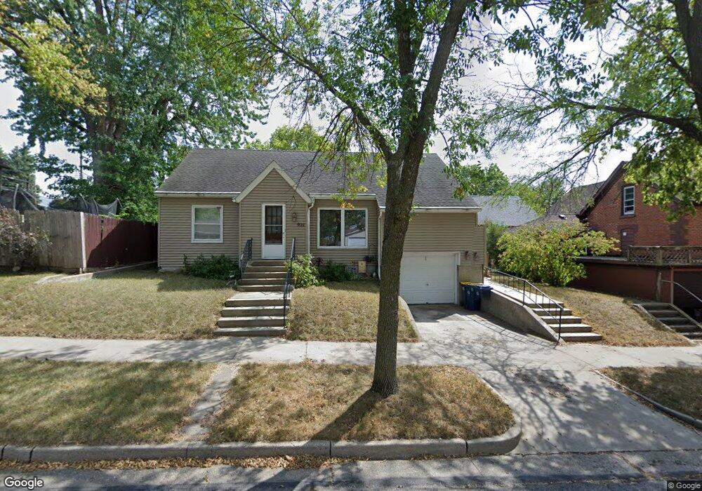 921 2nd St N, New Ulm, MN 56073 - photo 1