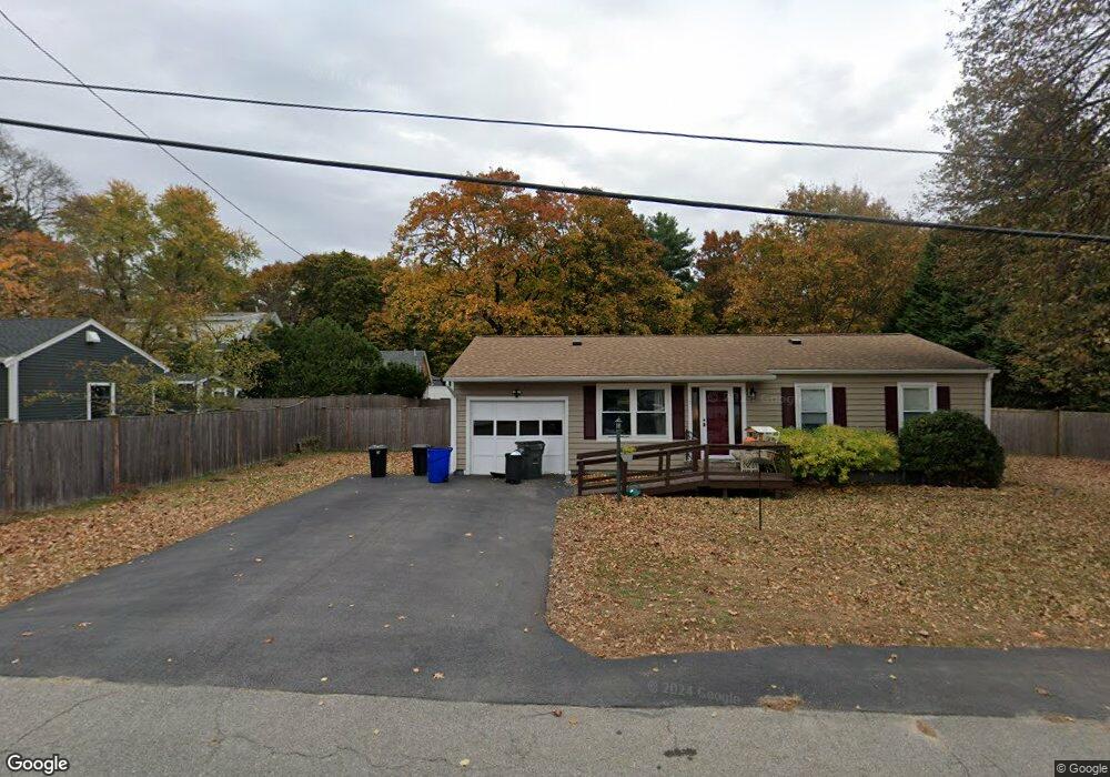 3 Briggs Ave, Newburyport, MA 01950 - photo 1