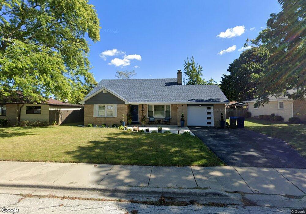 2525 Dunlay Ct, Waukegan, IL 60085 - photo 1