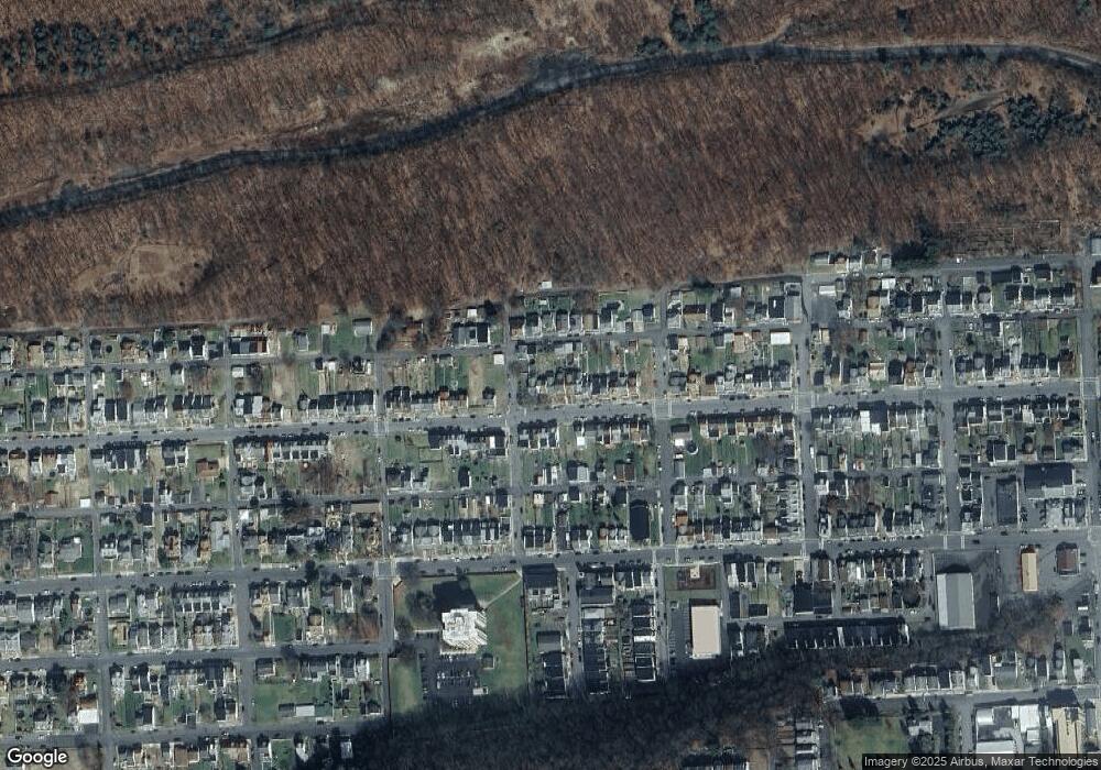 1243 W Walnut St, Coal Township, PA 17866 - photo 1