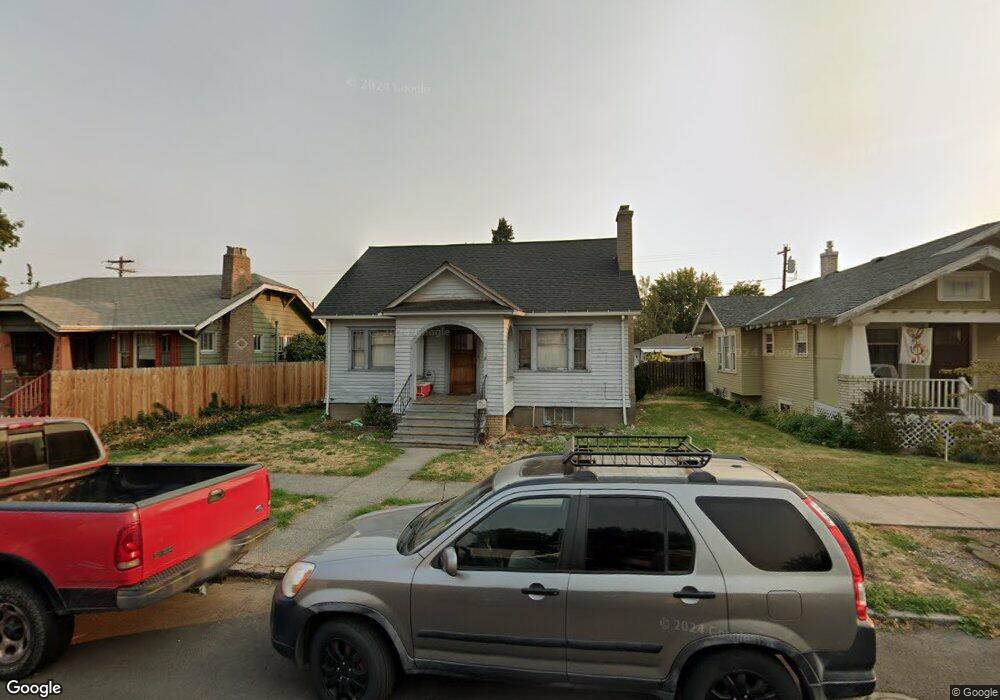 519 W 8th St, the Dalles, OR 97058 - photo 1