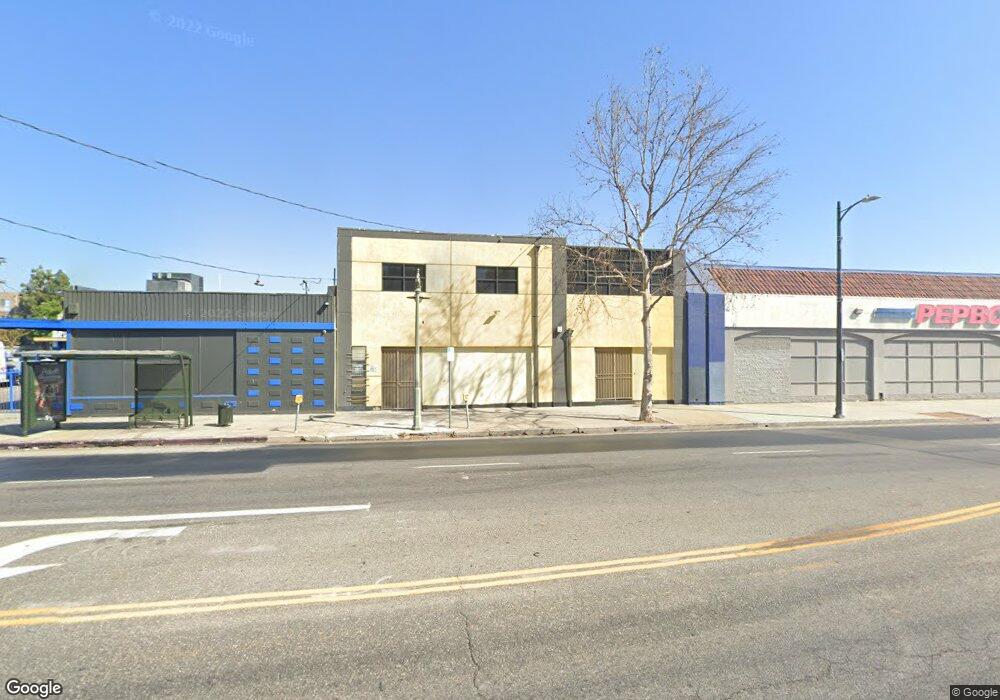 7350 Reseda Blvd, Reseda, CA 91335 - photo 1