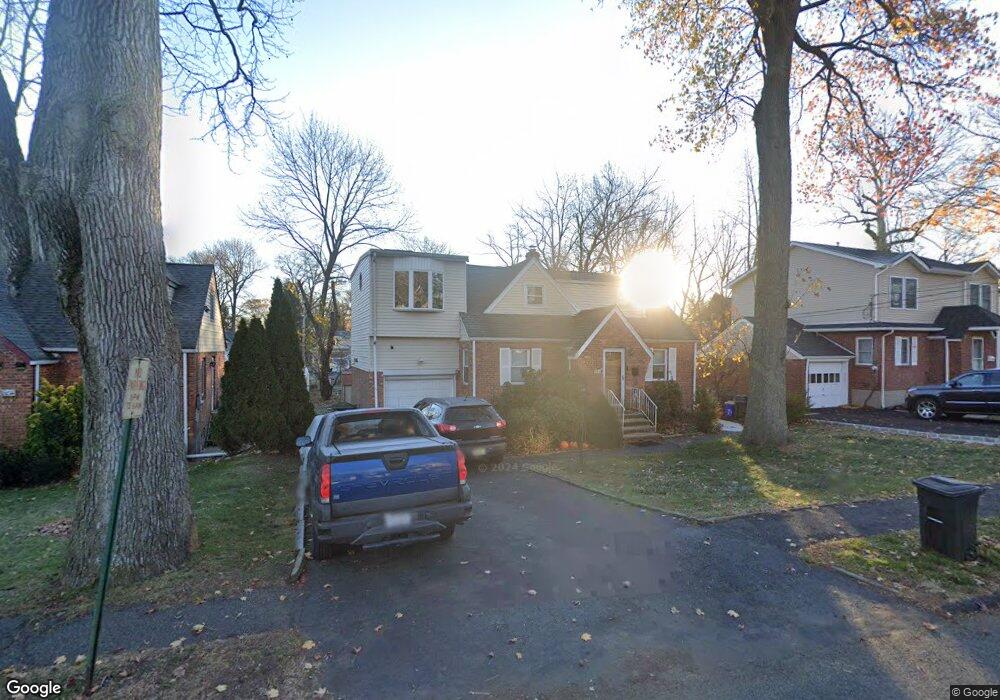 424 Knickerbocker Rd, Cresskill, NJ 07626 - photo 1