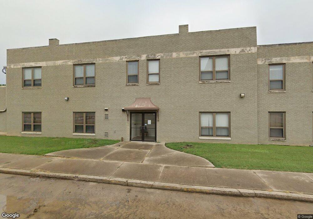 27 W Broadway St, Ardmore, OK 73401 - photo 1